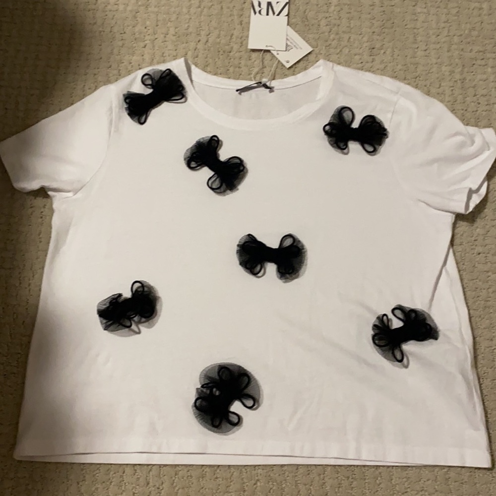 NWT ZARA Cropped White Tee size L with Bows